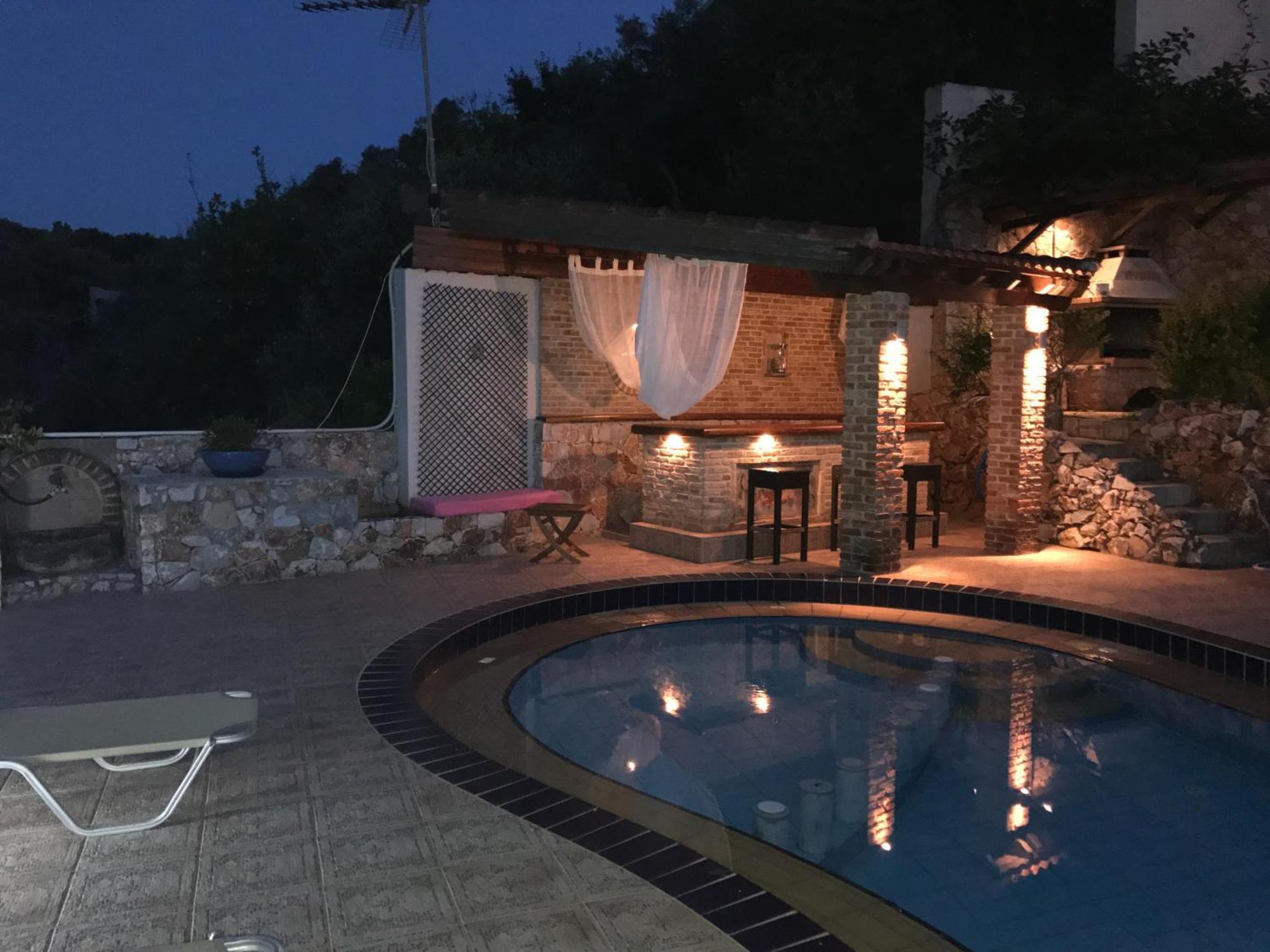 Zen Serenity Retreat With Great Outdoors, Pool & Parking Aptera 외부 사진