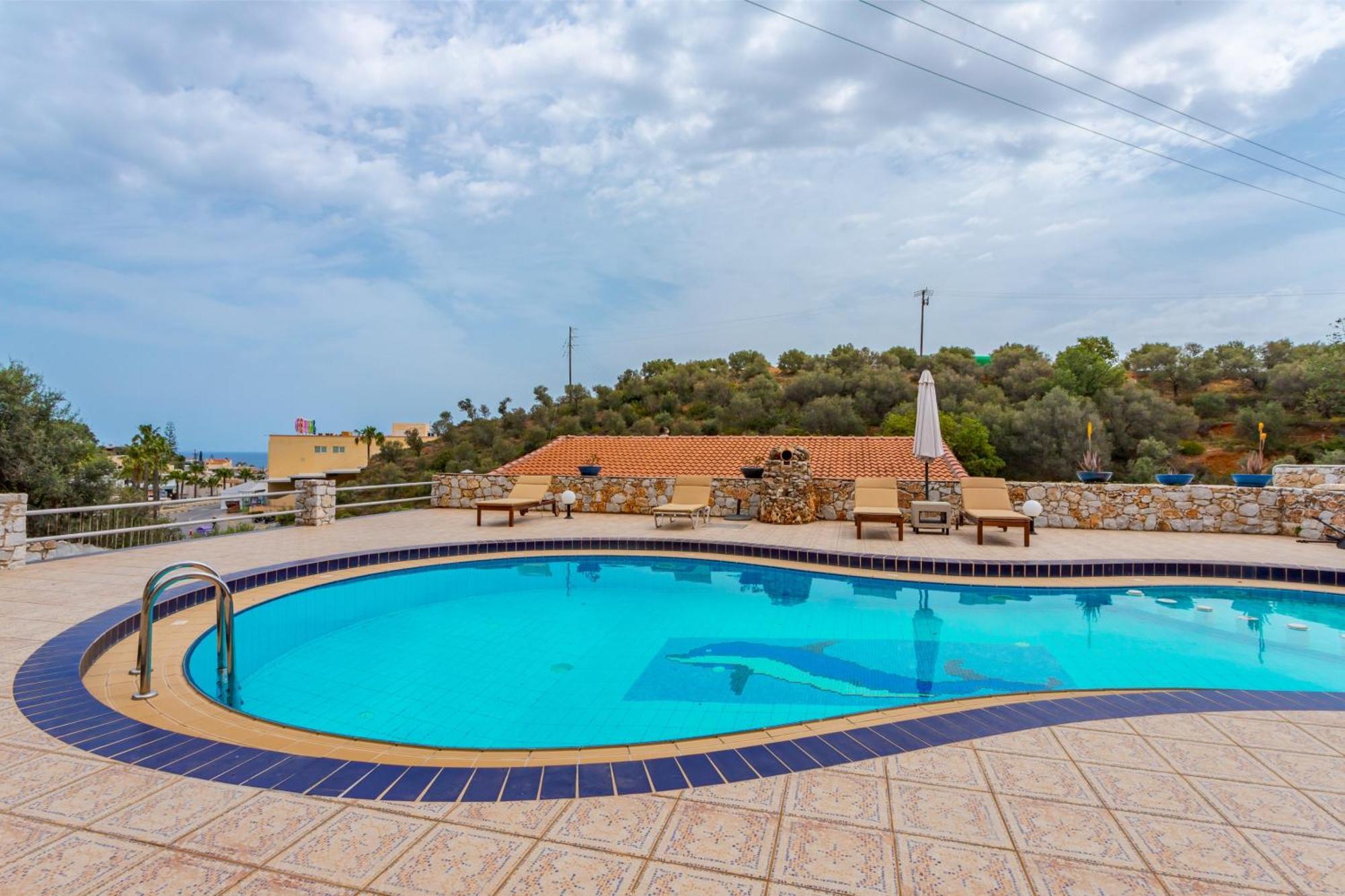 Zen Serenity Retreat With Great Outdoors, Pool & Parking Aptera 외부 사진