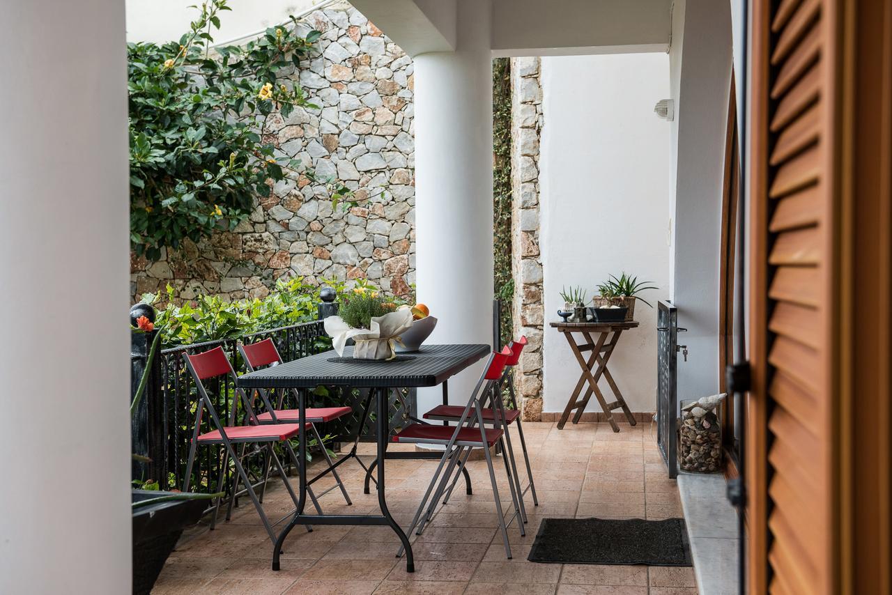 Zen Serenity Retreat With Great Outdoors, Pool & Parking Aptera 외부 사진